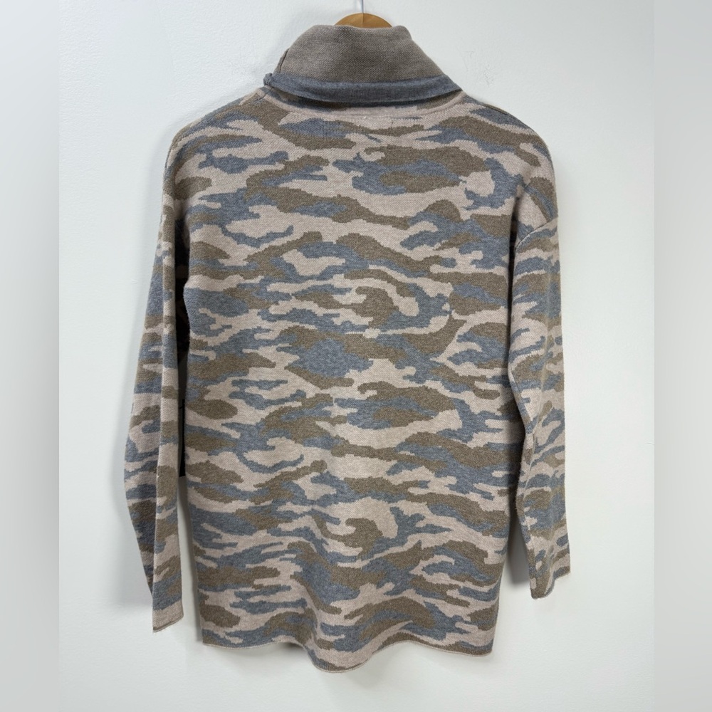 NWT TAHARI Camouflage Cowl Neck Sweater size XS - Picture 3 of 9